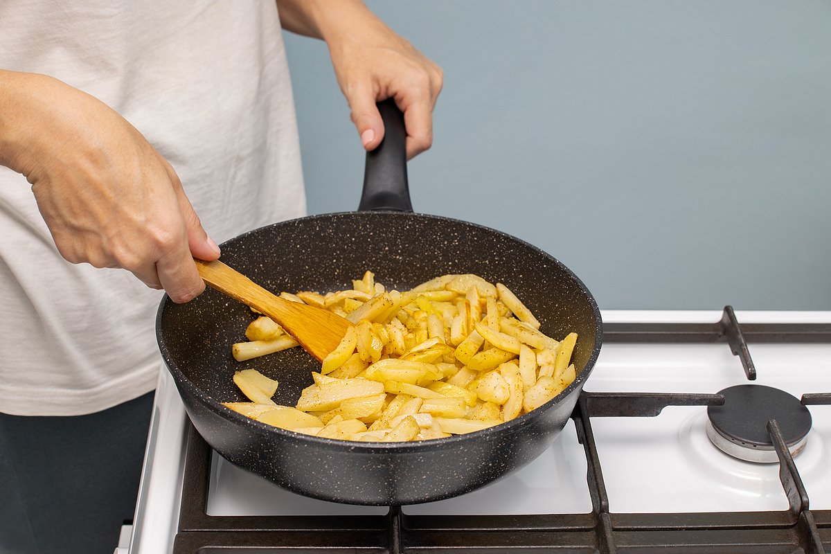 Pannujen polttaminen on melkein yhtä tärkeää kuin niiden valitseminen. Tässä on riskejä, joita voi syntyä, jos se tehdään väärin.
